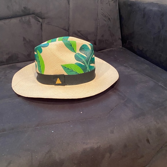 Hanniachar Hat - Picture 3 of 6